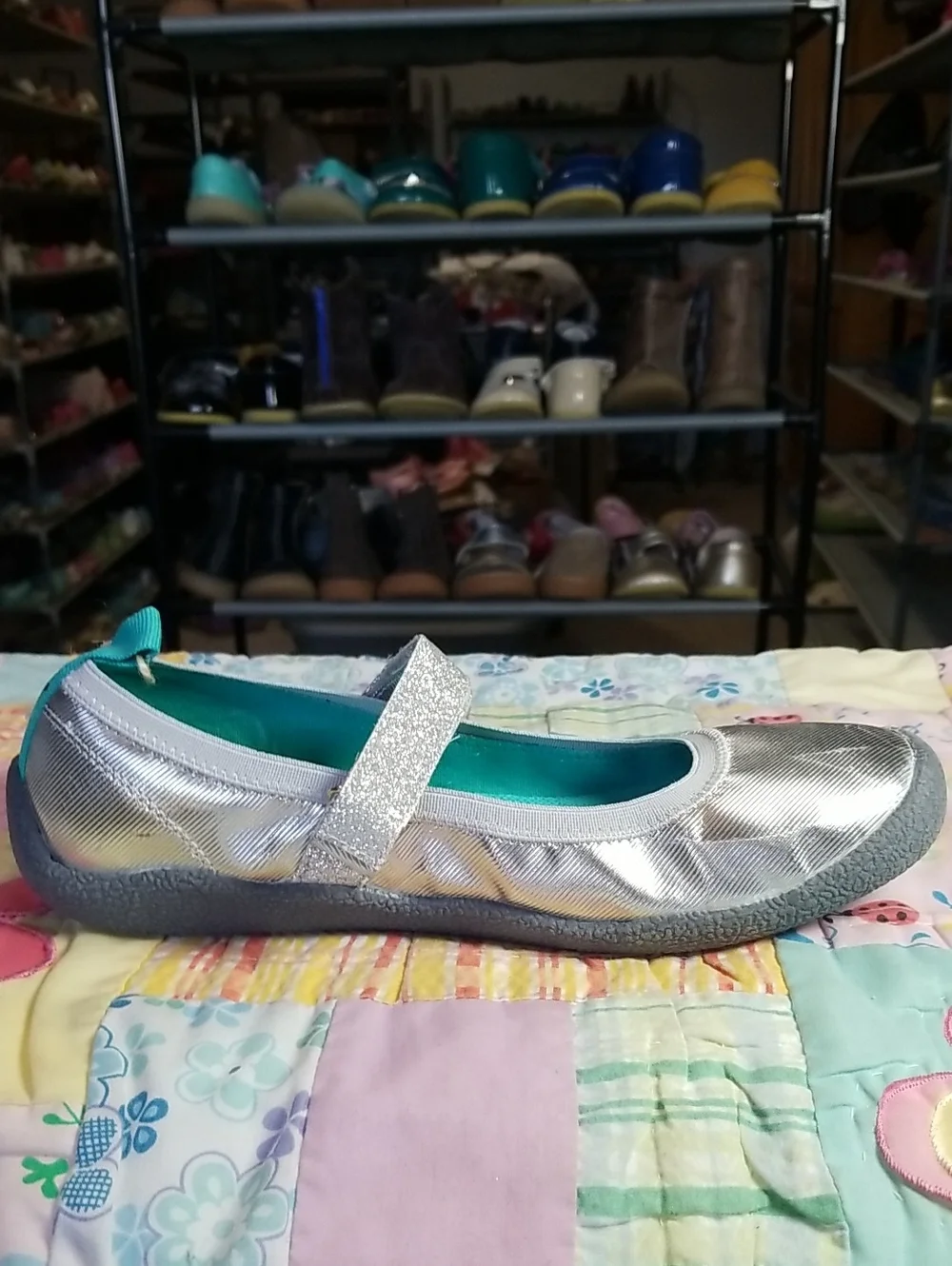 Chooze Silver Glitter Mary Jane Shoes Size 6 NWT But Imperfect Please See Photos